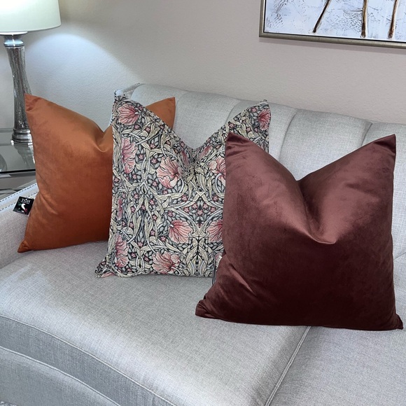 1-TGH TESSITURA ITALIAN VELVET DECORATIVE PILLOWS(Read description for details) - Picture 6 of 16